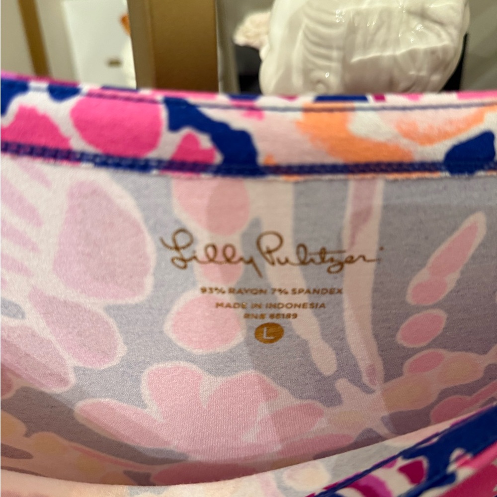 Lilly Pulitzer UPF-50 Sophie Women's Size L in Catch and Release - Picture 6 of 6